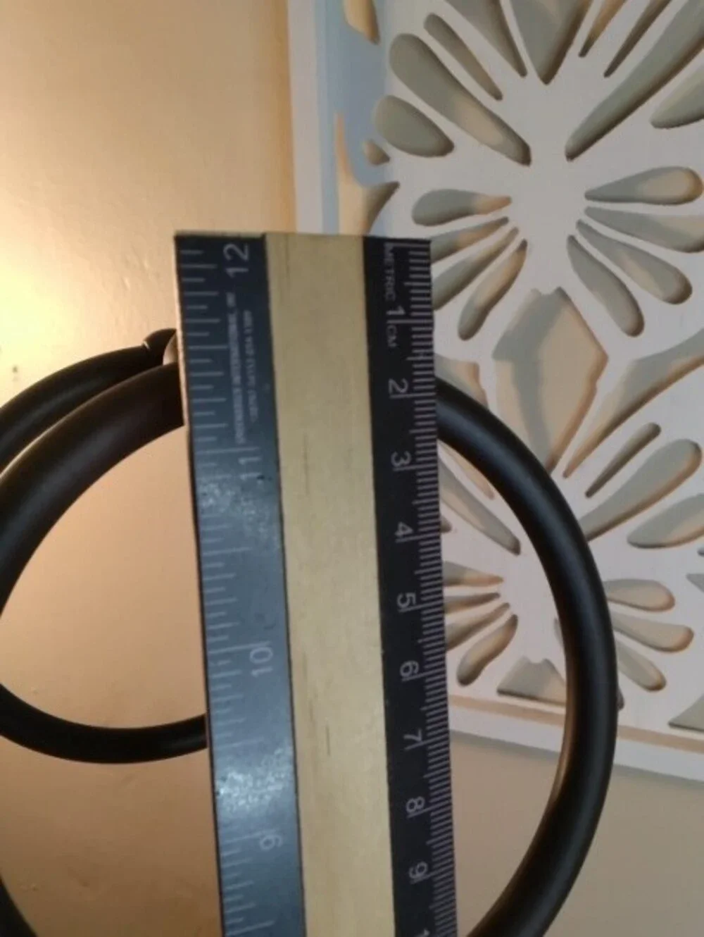 Black Metal Standing Towel   Holders